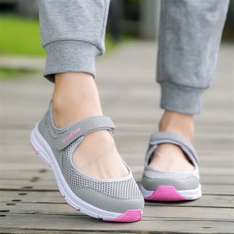 soft sneakers for women comfortable.